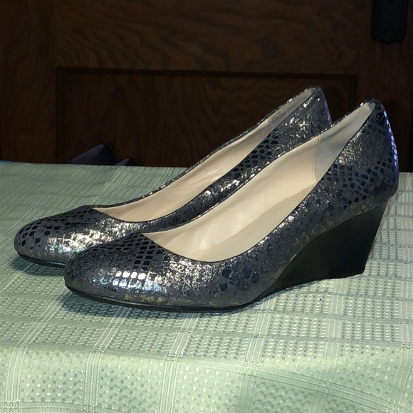Calvin Klein Women's Silver Snake Pattern Wedges - Picture 3 of 11